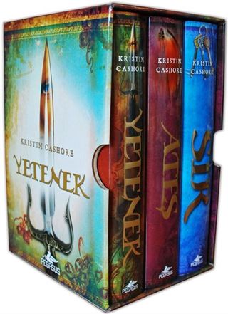 Yedi Krallık Üçlemesi Seti (Yetenek-Ateş-Sır) (Kutulu)