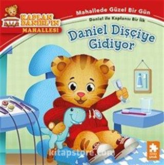 Daniel Dişçiye Gidiyor / Kaplan Daniel'ın Mahallesi