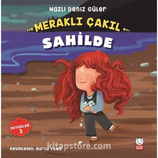 Meraklı Çakıl Sahilde