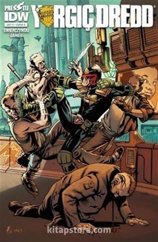 Yargıç Dredd 12: Kapak B